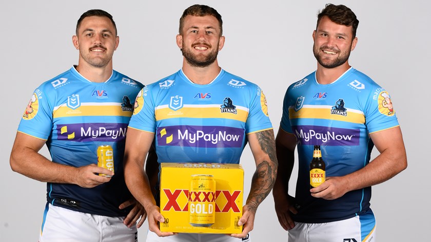 Gold Coast Titans extend rising halfback