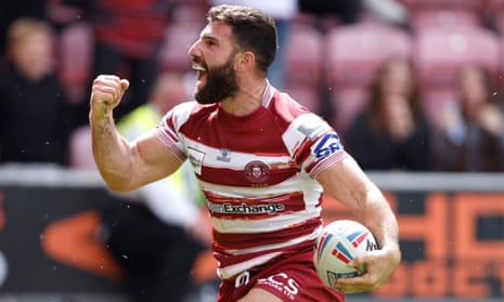 Did Abbas Miski's hat-trick lead Wigan to victory over Leigh in Super League?