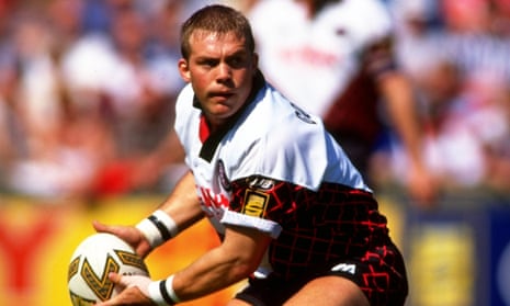 Bobbie Goulding playing for St Helens in 1998