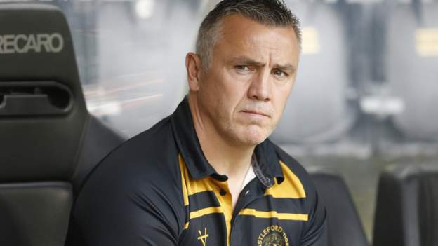 Andy Last: Castleford Tigers sack head coach after falling to bottom of Super League