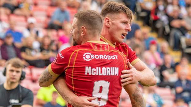 Super League: Leigh Leopards 14-30 Catalans Dragons - Leaders beat Challenge Cup winners