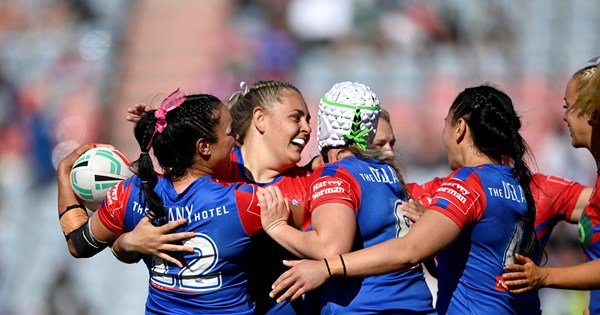 NRLW Knights roar, sinking Sharks in record-breaking triumph