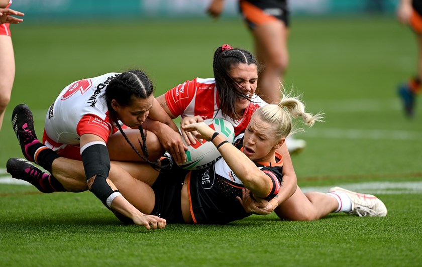 NRLW Tigers Roar, but Dragons Soar: A Fiery Finale