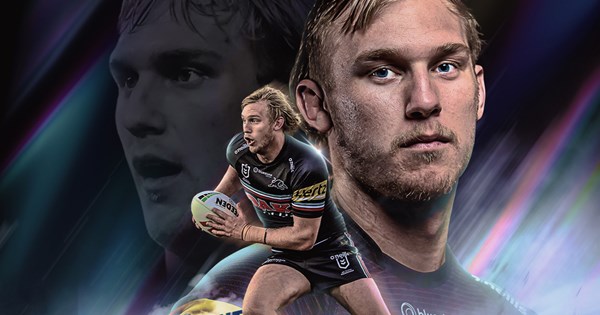 Smith signs contract extension