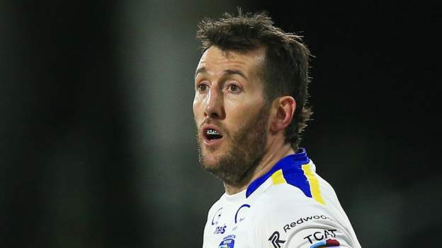 Super League: Huddersfield Giants 8-20 Warrington Wolves - Wire clinch play-off place