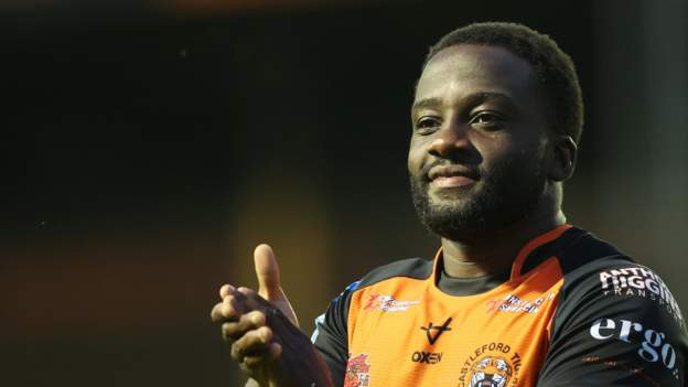 Mustapha's Roar Continues: Castleford Tigers Keep Their Prop