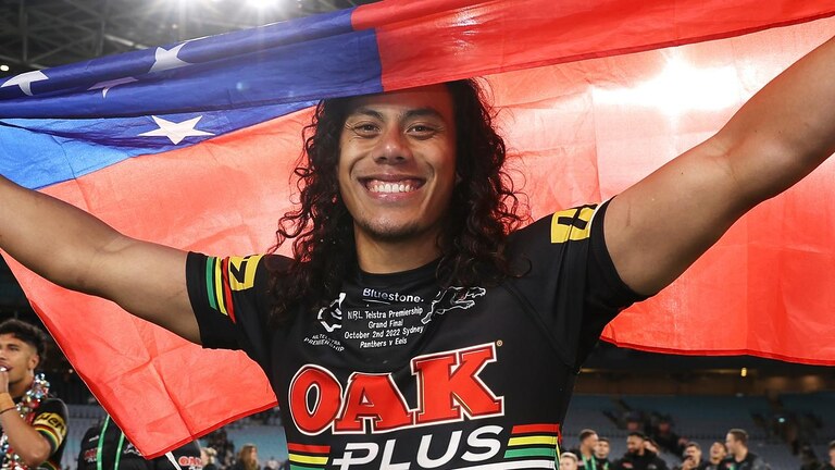 Shock Jarome Luai player swap twist as Bulldogs enter race