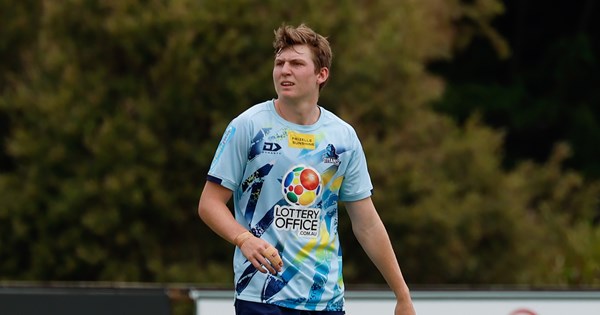 De Groot eager to impress Hasler in No. 1 jersey