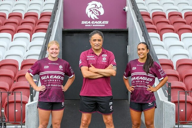 Manly Co-Captains  Lili Boyle (left) and Matisse Bettridge with Coach Keith Hanley