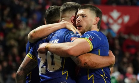 Dufty's late magic seals win for Warrington Wolves