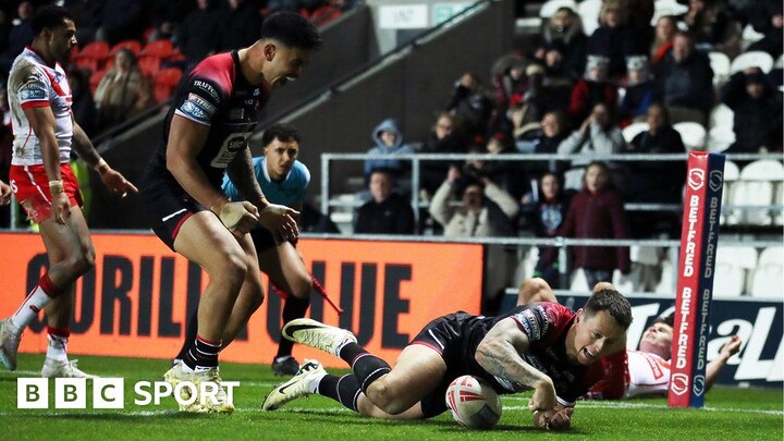 Salford's Red Devils slay Saints, end winless streak