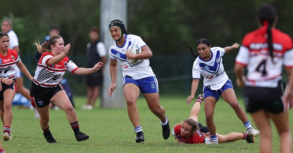 Minor Premiers: Bulldogs Lisa Fiaola and Harold Matthews Cup