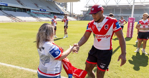 Red V Members converge on WIN Stadium for Captain's Run