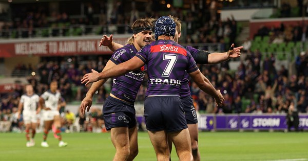 Spine sizzles as Storm pile on points over Bunnies