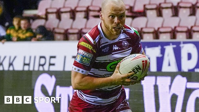 Wigan's Marshall, Hampshire lead victory over Castleford