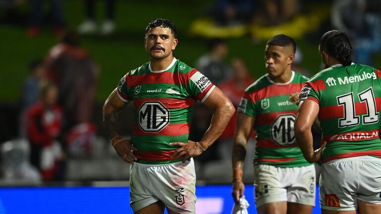Two fans penalized in NRL for racial abuse