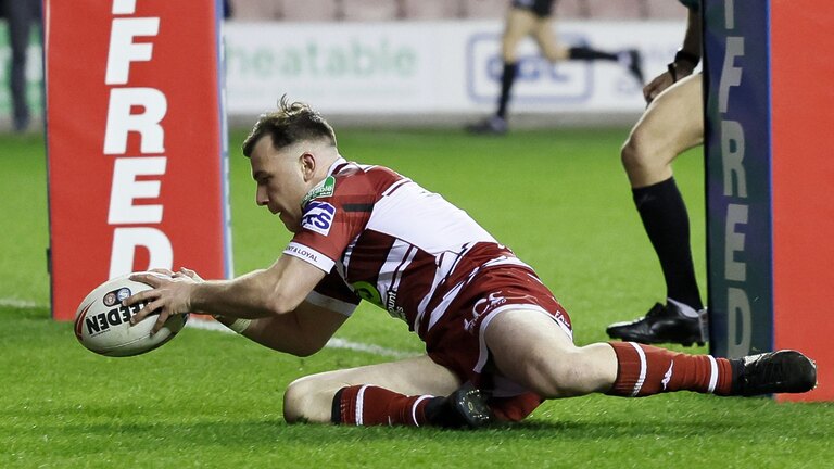 Wigan Warriors claw their way to victory again