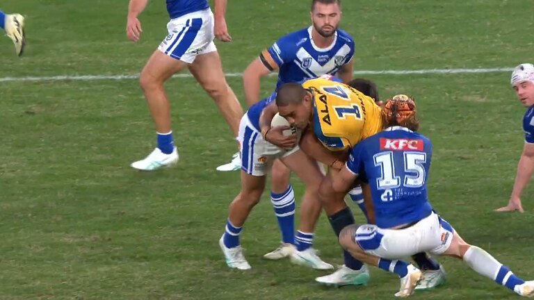 Josh Curran's head was in the wrong position. Photo: Fox League.