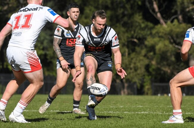 Josh Feledy sets up a try with a neat grubber kick