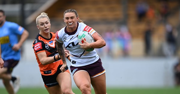 Broncos snatch victory over Tigers with Robinson's heroics