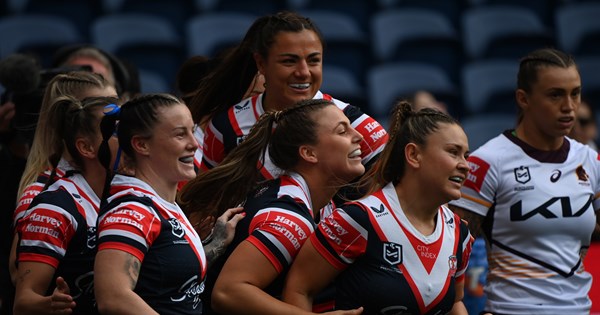 Ex-Broncos shine as Roosters smash old team