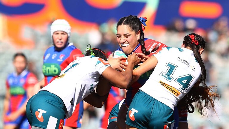 NRLW Round Two: Knights awarded late try to deny Raiders