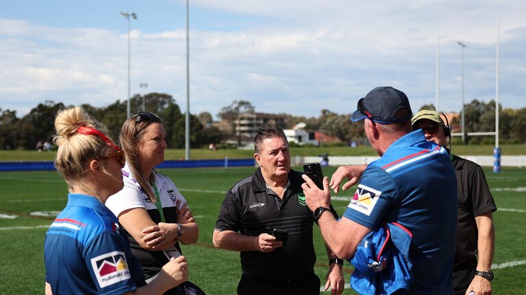 NRLW 2024: Farcical scenes as round five opener delayed by more than 30 minutes because there was no paramedic at the venue