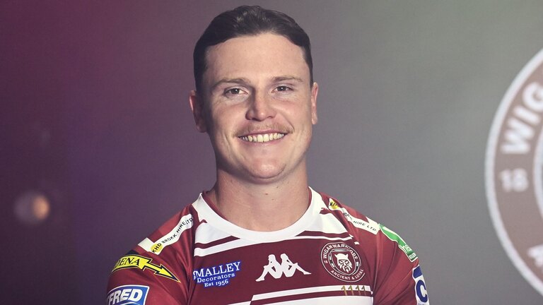 Wigan's Field plays it cool, snubs NRL offer