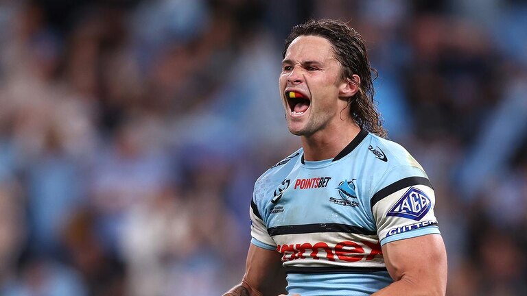 Thurston crushes Cowboys dreams as Sharks advance