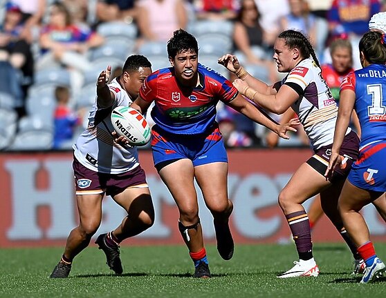 Albert-Jones signed for NRLW