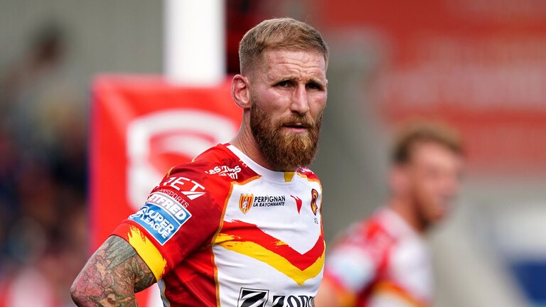 Tomkins to play on for Catalans in 2025