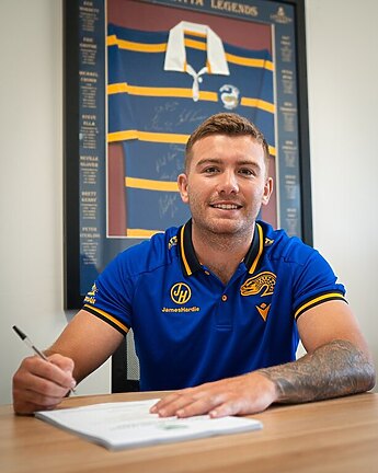 Parramatta Eels extend two players