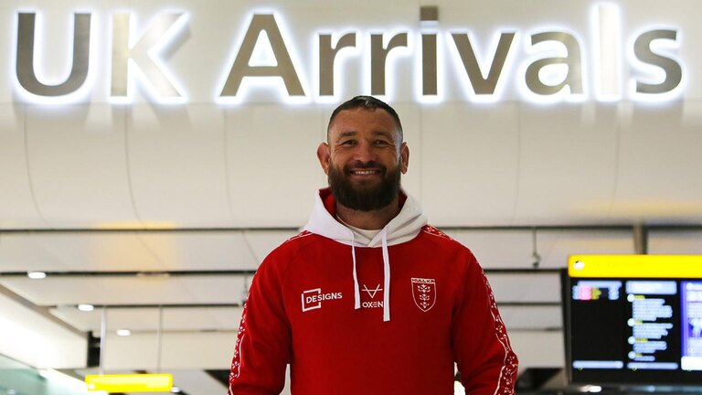 Jared Waerea-Hargreaves arrives in England to begin stint with Hull KR