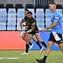 Mavrik Geyer warms up with Penrith.