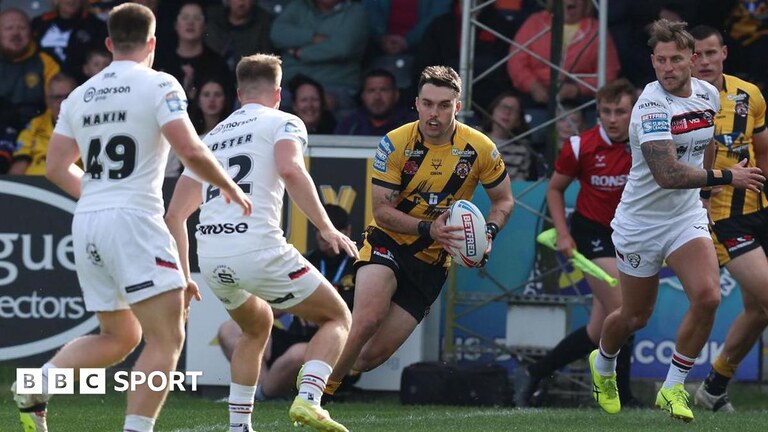 Castleford Tigers full back Tex Hoy
