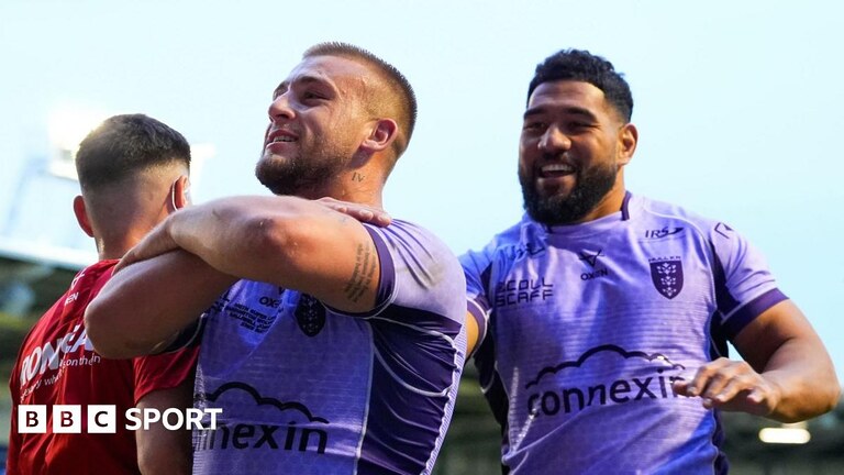 Mikey Lewis celebrates his try for Hull KR against Warrington Wolves