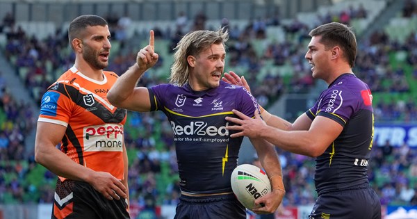 Here's 36 reasons why Paps wouldn't be out of place in a Blues jersey