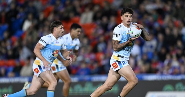 Friday night lights: Knights v Titans; Rabbitohs v Broncos