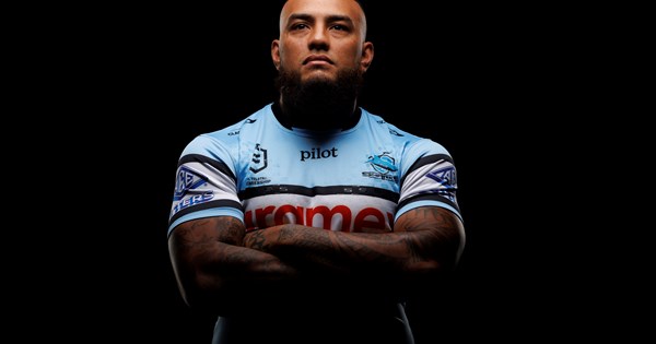'Alpha male' Fonua-Blake ready to dominate Fisher-Harris battle