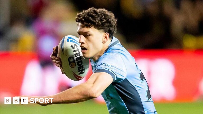 Lewis Martin with the first try against Catalans Dragons
