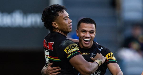 Panthers rally to beat Bears