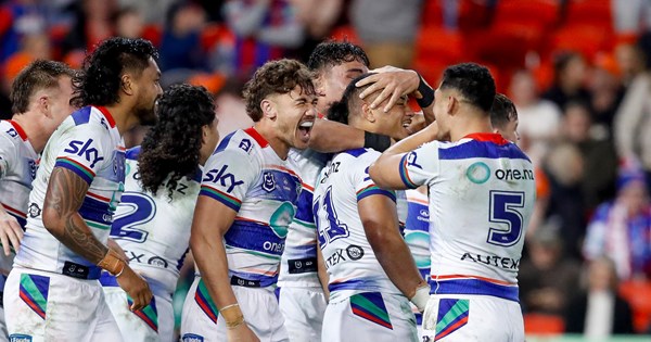 Live Blog: Only moments to go - then cue Halasima