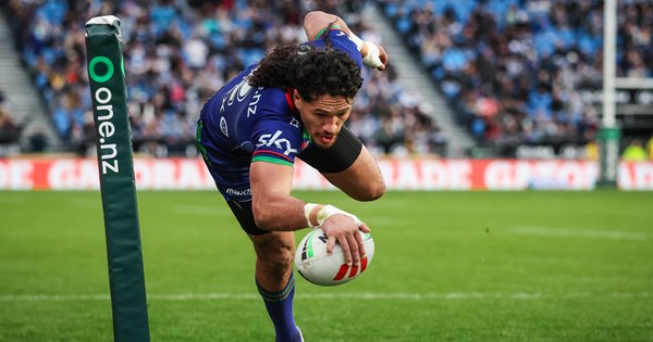 NRL Blog: Late Halasima try locks up 34-14 win over Tigers