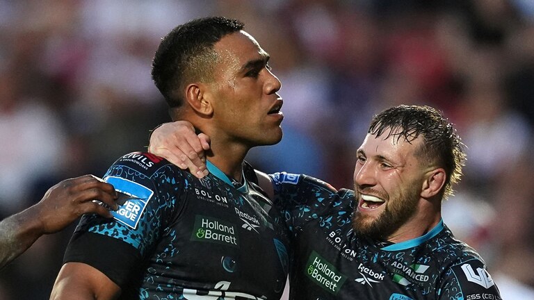 Joe Ofahengaue scored two tries as Leigh beat St Helens 16-4