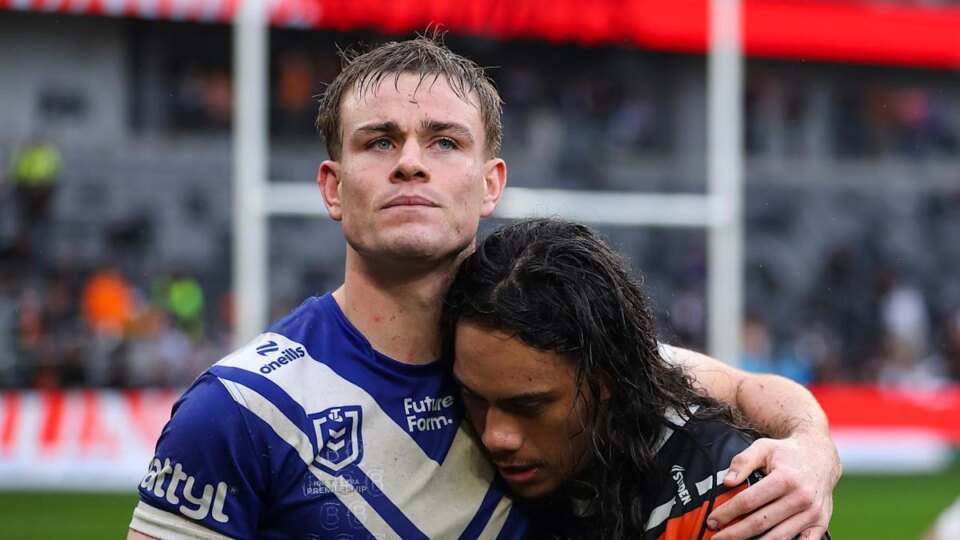 Injury cloud over Dogs gun as Latrell returns