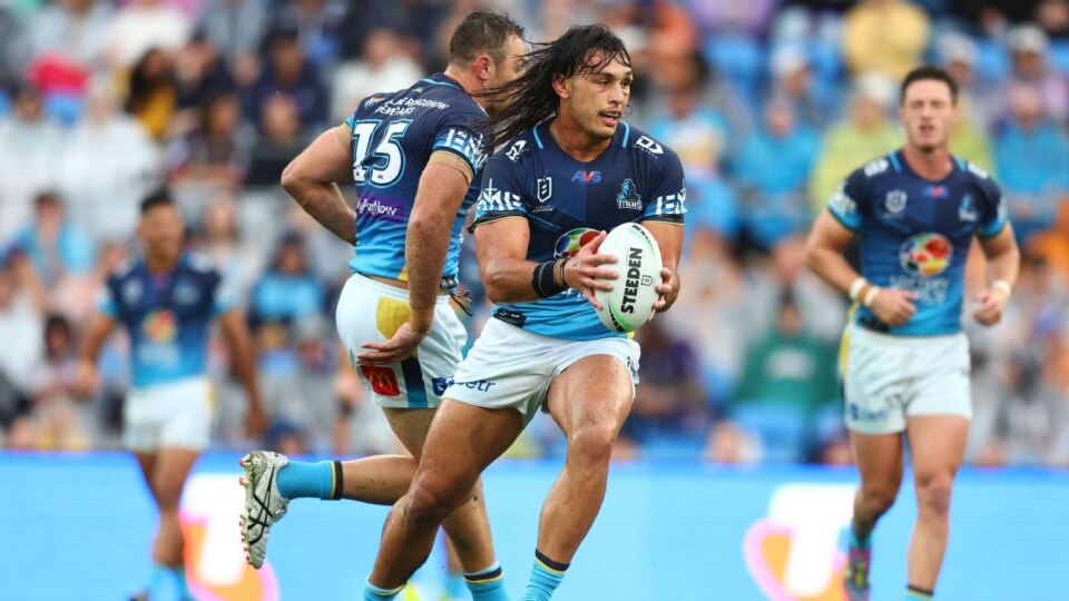 Titans Seek to Keep Star Captain Tino