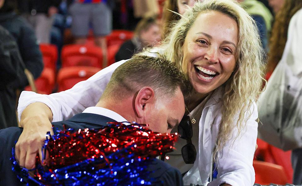 Adam O'Brien and wife Sharyn after a Newcastle Knights victory in 2023.