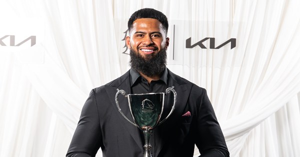 Haas Secures Sixth Paul Morgan Medal