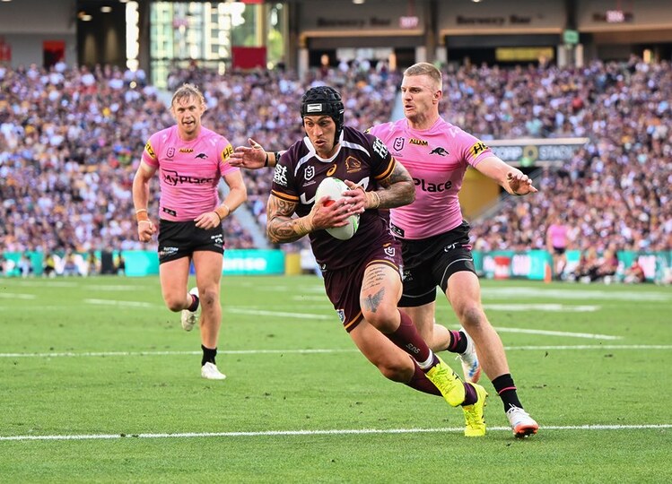 Jordan Riki with the ball against the Panthers.