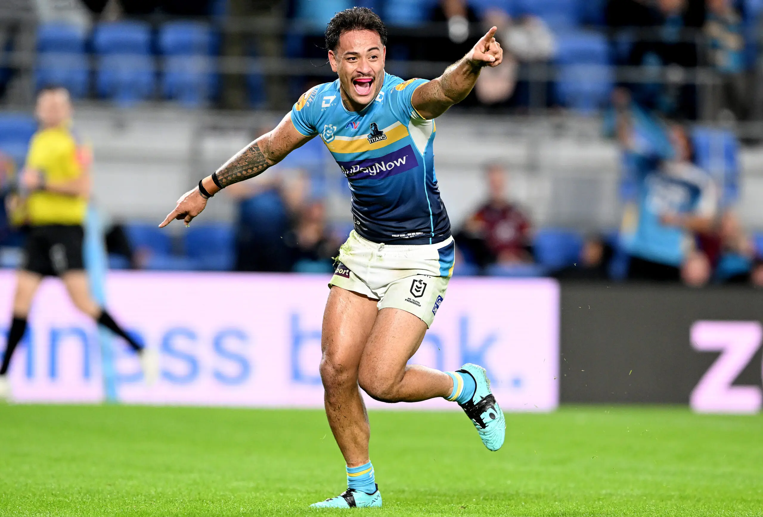 Titans Star Stays Despite RosterShifts